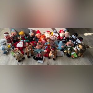 Island of Misfit Toys Set of 24 Plush Ultra Rare CVS Stuffins